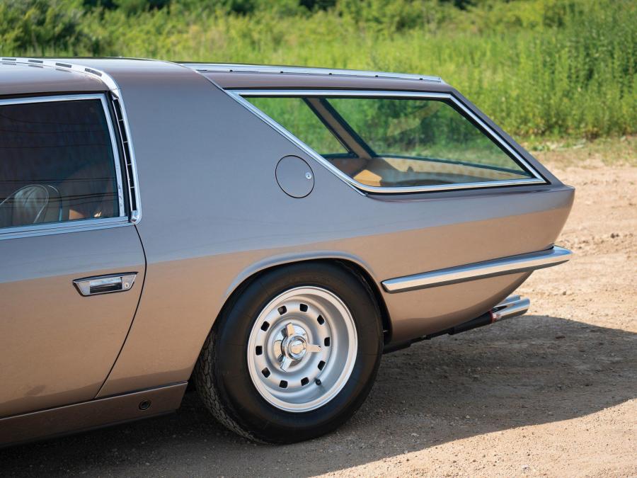Детали экстерьера Ferrari 330 GT Shooting Brake (7963) 1968 года  (фото 39 из 53)